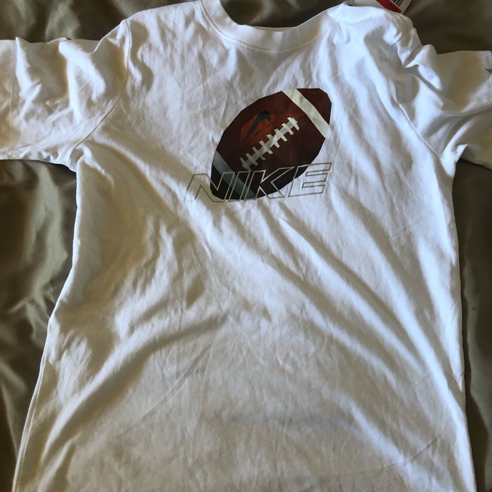 Nike tee